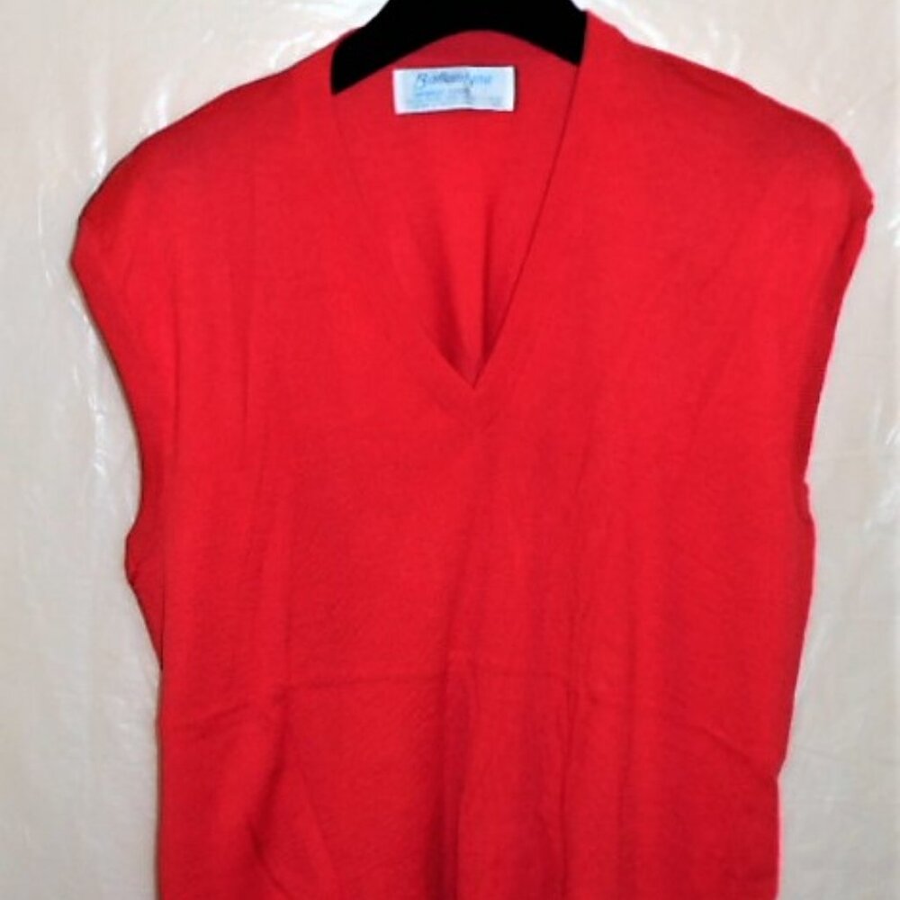 BALLANTYNE SWEATER 100% PURE WOOL  V NECK SLEEVE/LESS  NEW WITH TAG